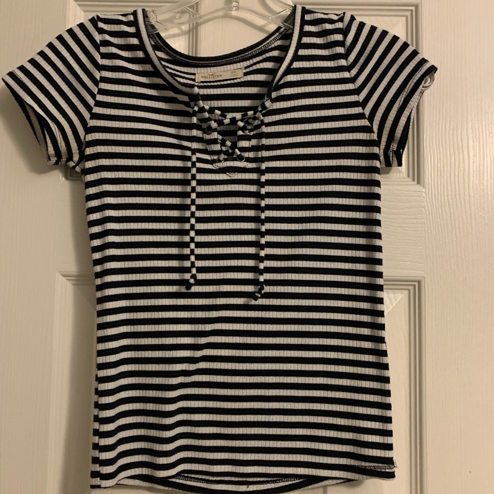 Hollister short sleeve lace up tops